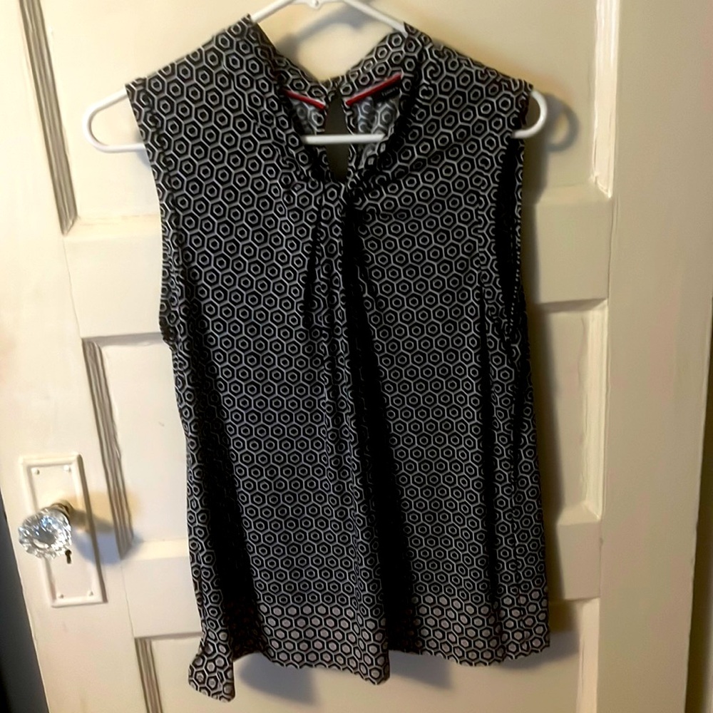 Tommy Hilfiger Sleeveless Geometric Print Top Size Large Blue & Beige